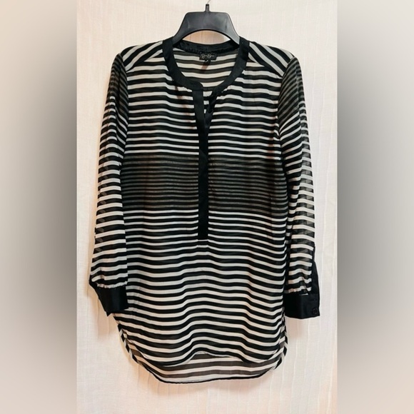 JESSICA SIMPSON Gray Black Stripped Button Up Long Sleeve Viscose Top  Blouse‎ S - Picture 1 of 7